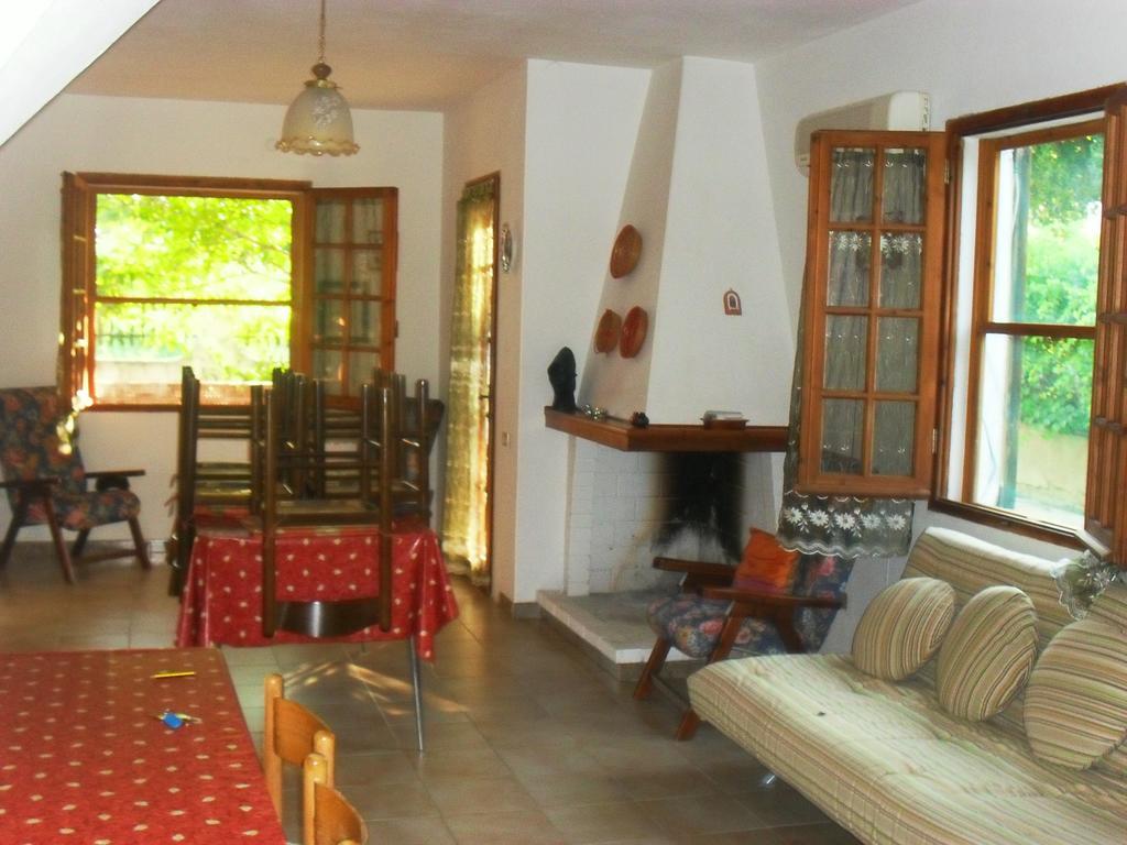 Casa Vacanze Gardenia Соланас Экстерьер фото