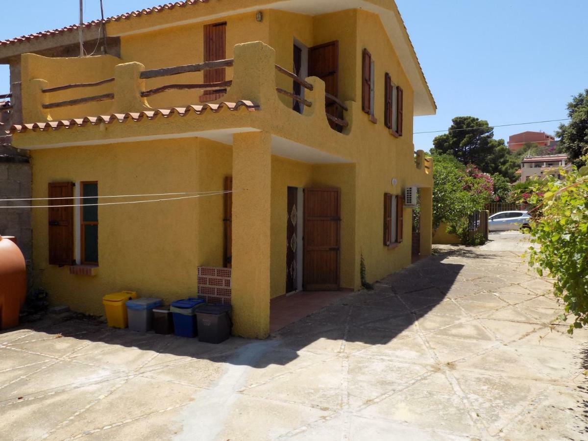 Casa Vacanze Gardenia Соланас Экстерьер фото